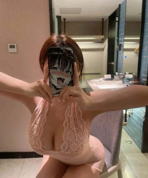 我女朋友的母亲3完整视频带翻译