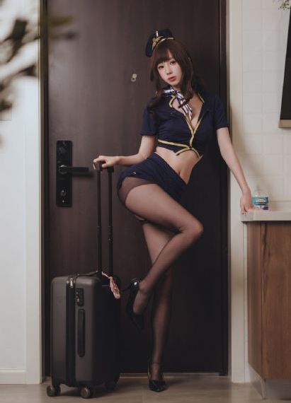 脱衣女郎